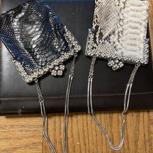 Elegant Vintage 1940’s Snakeskin Clutch with Rhinestone Clasp